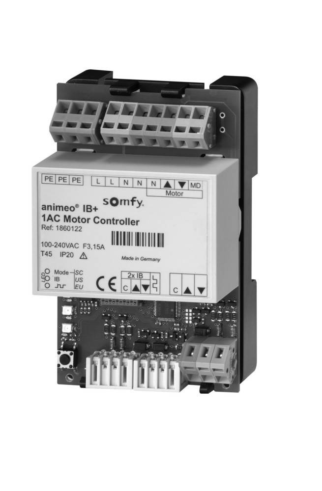 SOMFY animeo IB+ 1AC Motorsteuermodul mit mehreren Anschllussklemmen und gekennzeichneten Ein- und Ausgängen.