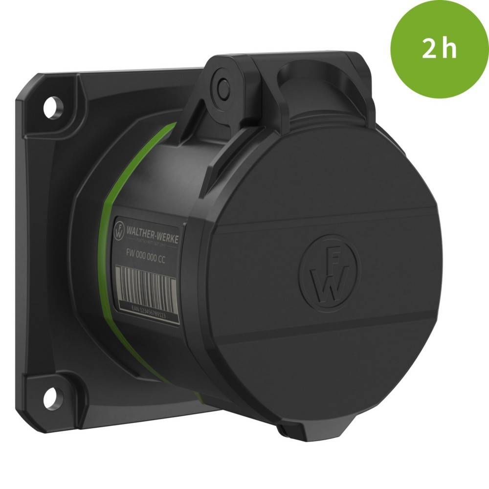 Eine schwarze industrielle Steckdose mit Abdeckung, an einer Wandplatte montiert. Ein grüner Kreis in der oberen rechten Ecke zeigt '2h'.