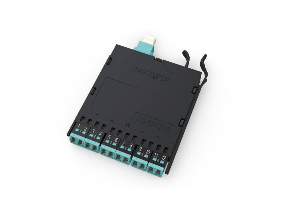 Glasfaser-Adaptermodul mit zwölf LC-Anschlüssen, von 1 bis 12 beschriftet, zur Verbindung von Glasfaserkabelsystemen in Netzwerken.