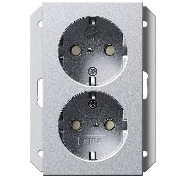 Gira Doppeldose SCHUKO 273126