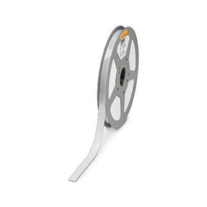 Eine graue Bandspule mit einem weißen Klebeband, das sich abwickelt, auf schlicht weißem Hintergrund dargestellt.