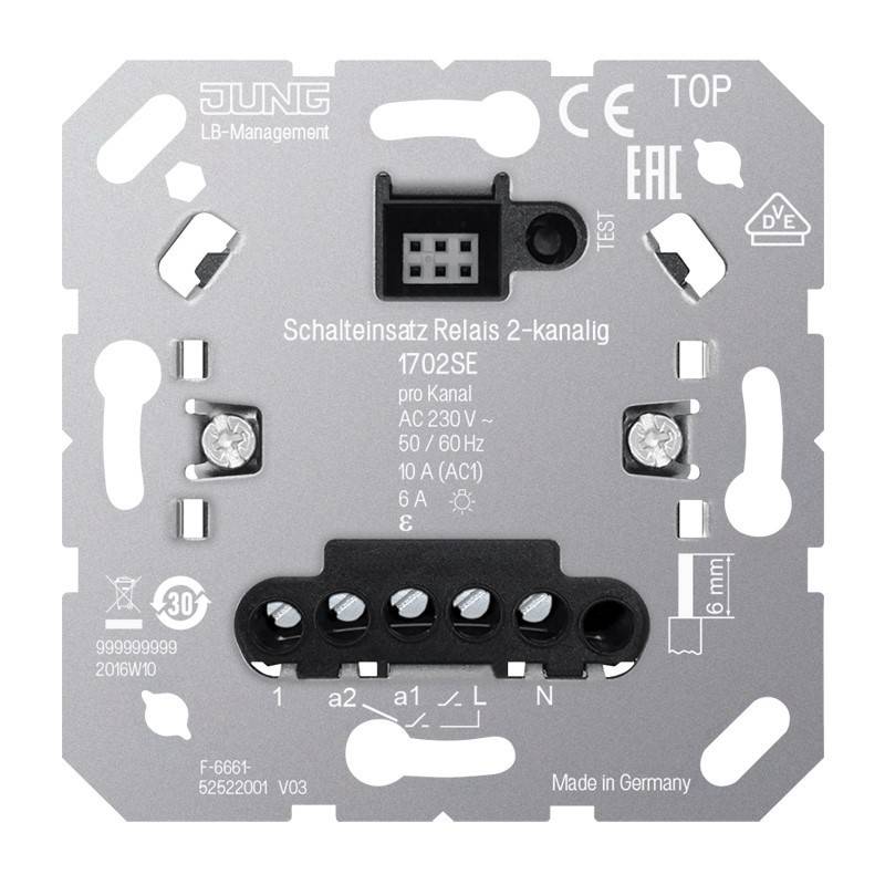 JUNG 2-Kanal-Relaiseinschubmodul, Modell 1702SE, mit Anschlussklemmen und gedruckten elektrischen Spezifikationen.