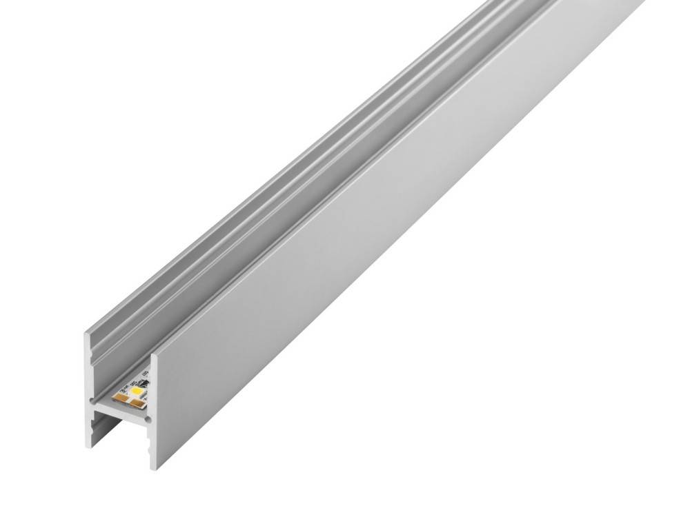 Silberfarbenes Aluminium-Schienenprofil, rechteckig mit einer schmalen Öffnung, die Innenverdrahtung sichtbar macht. Wird zum Montieren und Organisieren von Kabeln verwendet.