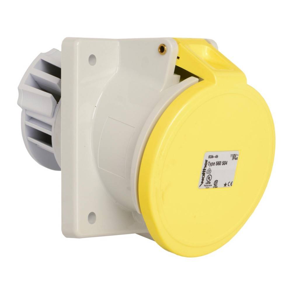 Eine gelbe und weiße industrielle Elektrosteckdose mit Schutzdeckel, montiert auf einer quadratischen Grundplatte.