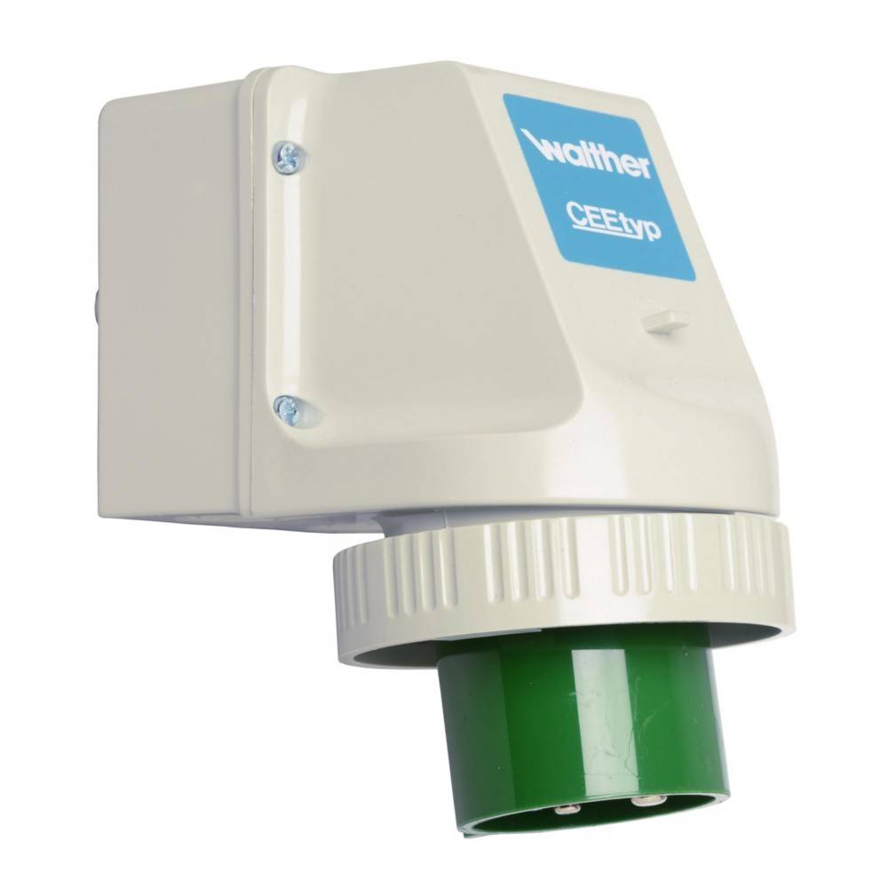 Ein industrieller Elektrostecker mit einem weißen Gehäuse und grünem Anschluss, versehen mit der Markenbezeichnung 