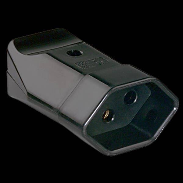 Ein schwarzer elektrischer Stromstecker mit zwei runden und einem ovalen Loch, der zum Anschluss von Elektrogeräten verwendet wird.