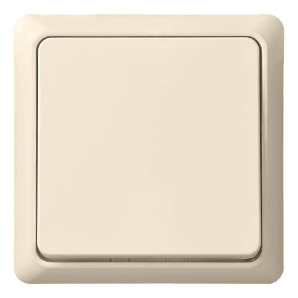 Ein beiger Wandlichtschalter in der 'Aus'-Position vor einem weißen Hintergrund.