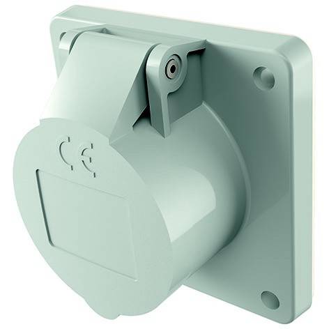 Mint-grüne industrielle Elektrische Wandsteckdose mit aufklappbarem Schutzdeckel, in Nahaufnahme auf einer quadratischen Montageplatte gezeigt.