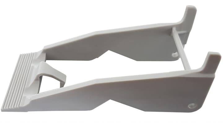 Liegestützgriffe, von der Seite gezeigt, vor einem weißen Hintergrund, wobei das gewinkelte Design und die robuste Konstruktion zur Unterstützung beim Training hervorgehoben werden.