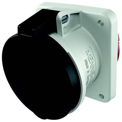 Industrielle Elektrosteckdose mit schwarzem Schutzdeckel und weißer quadratischer Montagebasis.