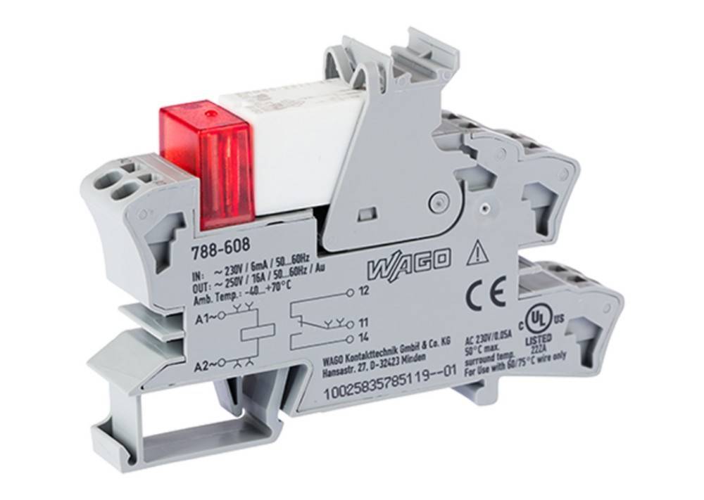 Elektrisches Relais mit Etikett, das das Modell '788-608' zeigt, Spezifikationen '230V, 50mA, 50/60Hz' und das Herstellerlogo 'WAGO'.