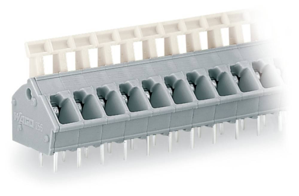 Nahaufnahme eines elektronischen Anschlusses mit mehreren Pins und Buchsen in zwei Reihen, konzipiert für die Integration auf Leiterplatten und mit detaillierter Struktur.