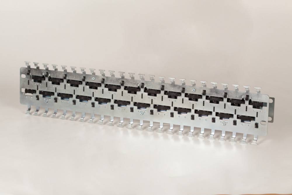 EFB-Elektronik Halter 19 Zoll 37597.P