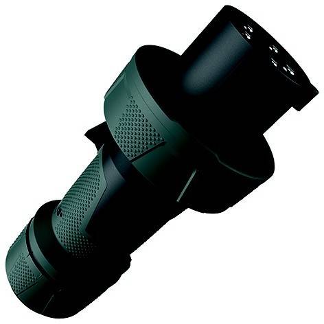 Schwarze zylindrische Taschenlampe oder Fackel mit strukturiertem Griff, diagonal auf weißem Hintergrund dargestellt.