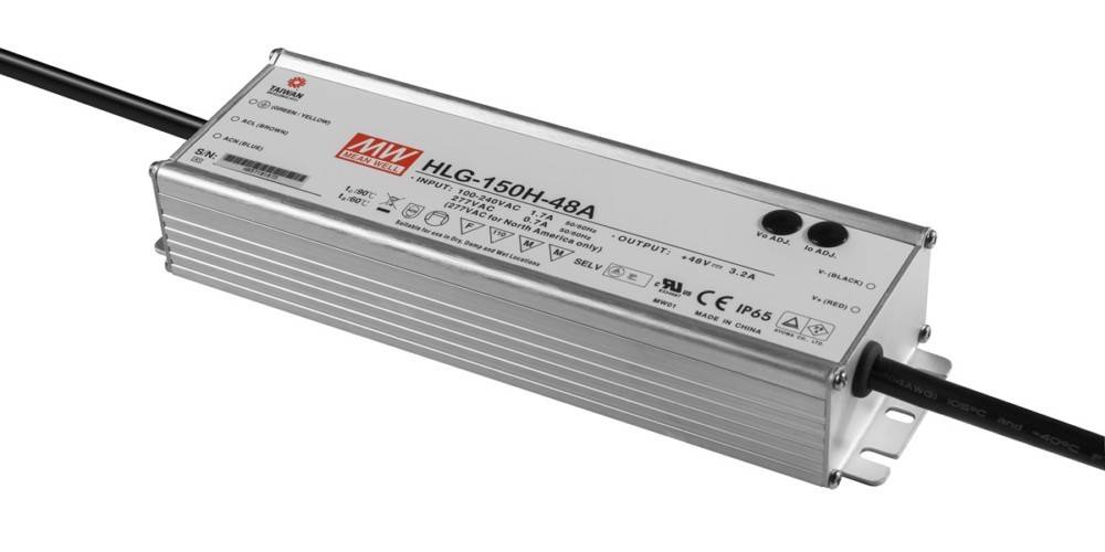 Rechteckiger Metall-LED-Treiber mit der Bezeichnung 'HLG-150H-48A' mit Eingangsspannung 100-240VAC und Ausgangsspannung 48VDC, 3,2A, mit Konformitätskennzeichen.