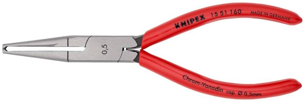 Rot-griffige Knipex-Spitzzangen, geschlossen auf weißem Hintergrund gezeigt.