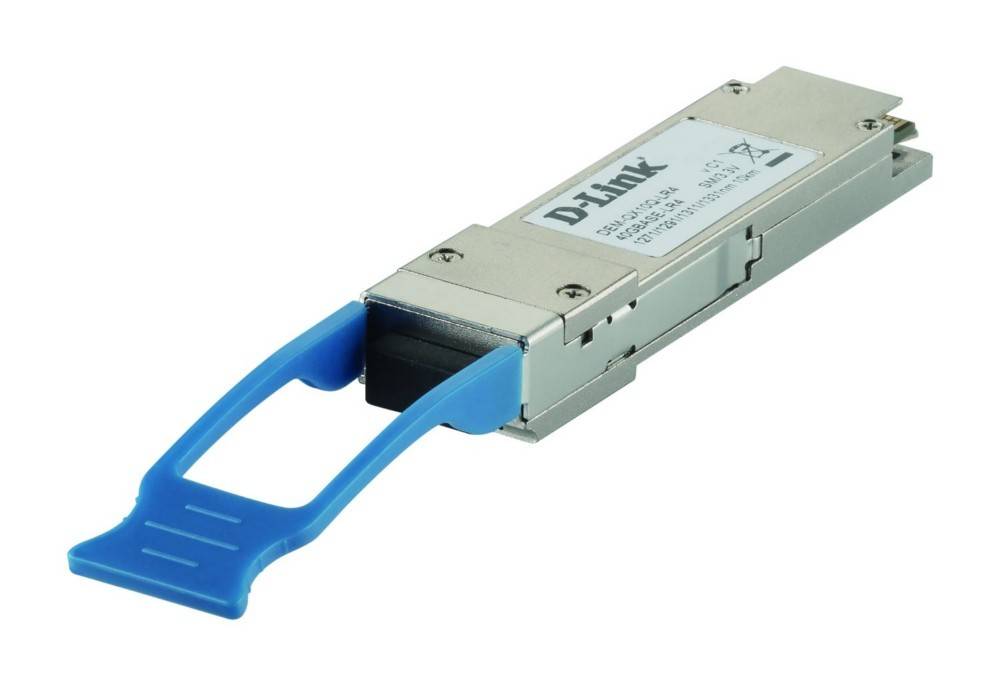 Ein D-Link-Transceiver-Modul mit blauem Ziehlasche zum Anschluss von Glasfaserkabeln, verwendet in Netzwerkausrüstung für Datenkommunikation.