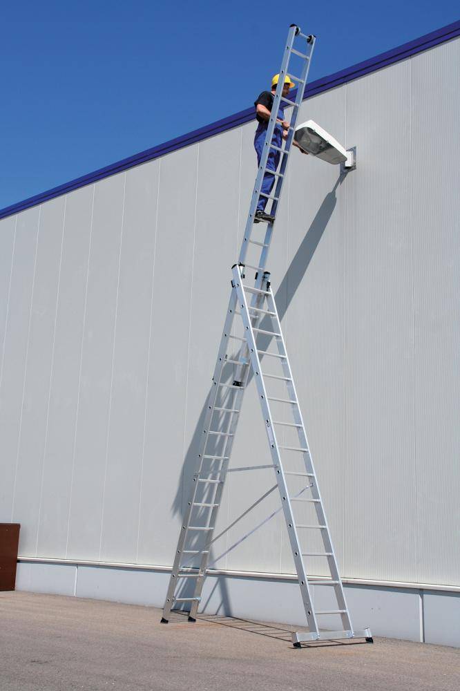 Alu-Mehrzweckleiter 3x12 Sprossen Leiterlänge 3,62 m Arbeitshöhe bis 9,70 m