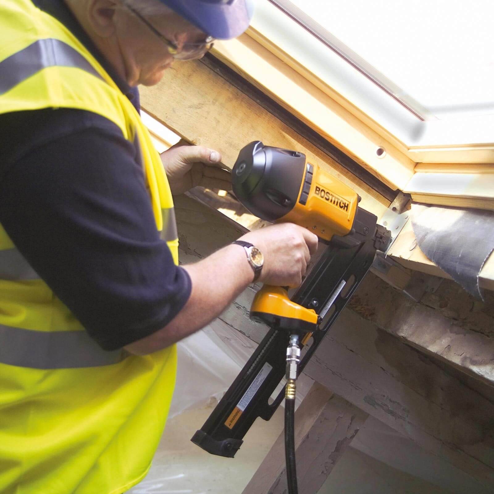 Bostitch Druckluft Streifennagler MCN F21PL-E