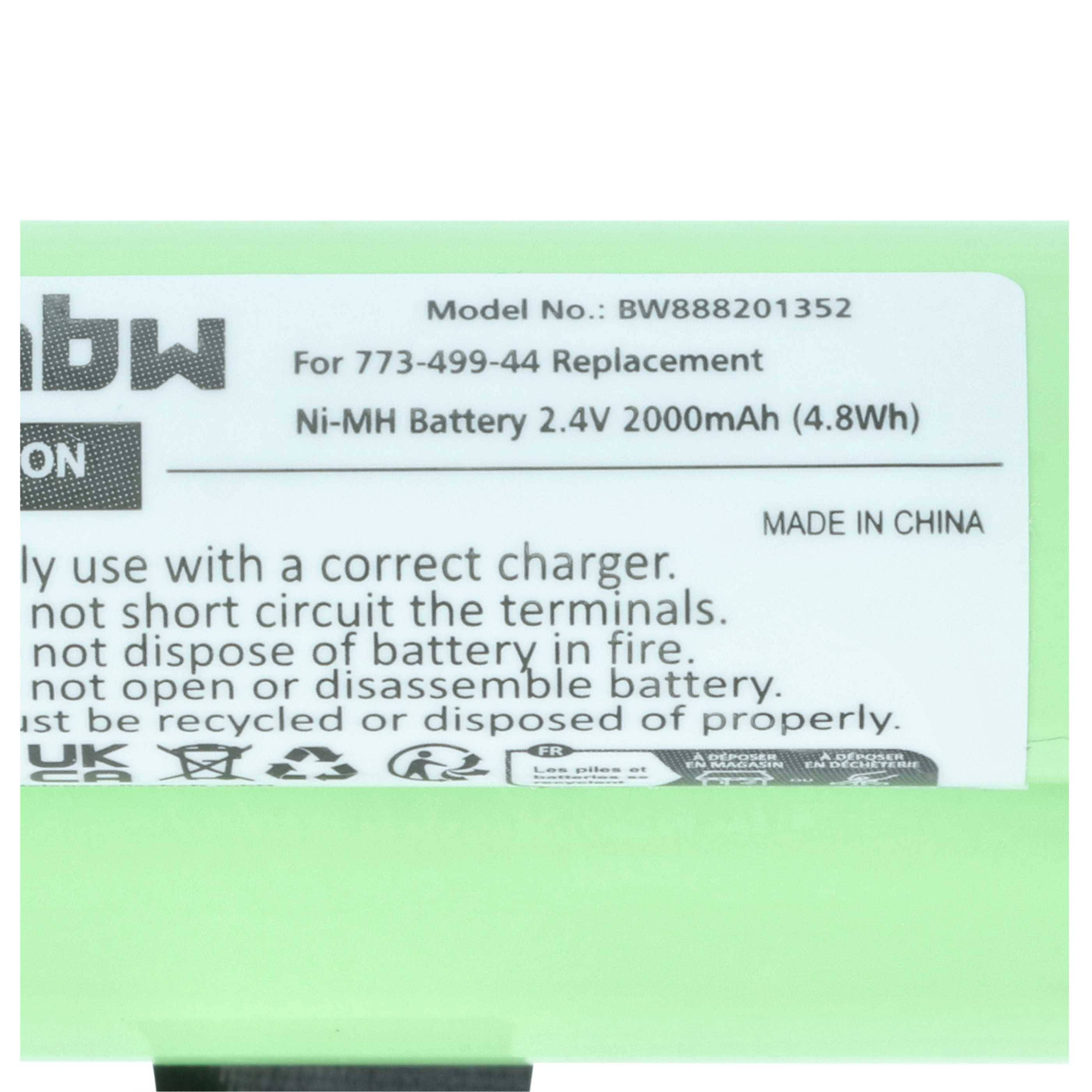 Aufschrift auf einer grünen Batterie: 'Ni-MH Batterie 2,4V 2000mAh (4,8Wh)'. Hinweise warnen vor unsachgemäßer Handhabung und Entsorgung. Hergestellt in China.