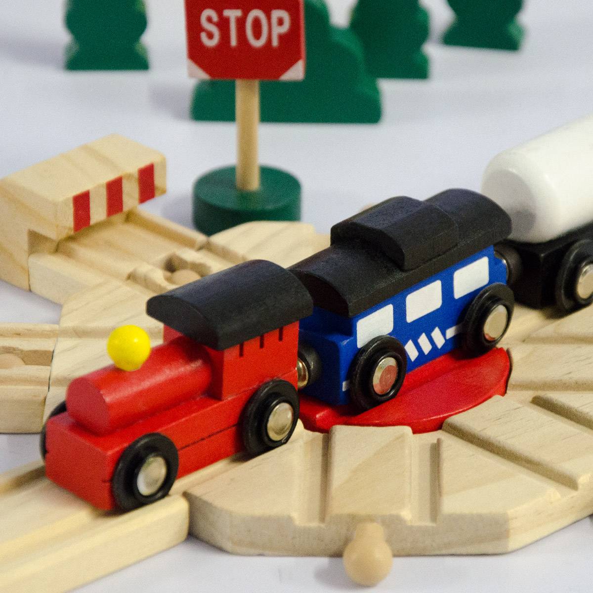 96 Teile XXL Holzeisenbahn Set - 6m Schienen - Holz Eisenbahn Kinder Spielzeug