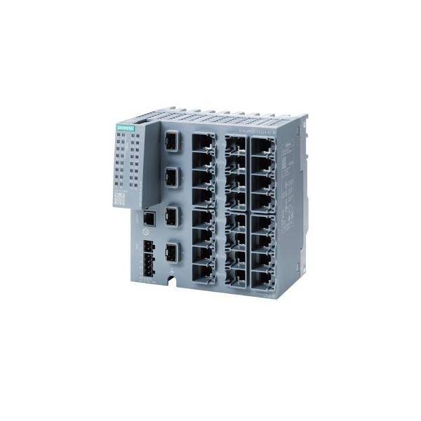 Industrie-Ethernet-Switch mit vielen RJ45-Anschlüssen auf einem grauen Metallgehäuse, isoliert auf weißem Hintergrund dargestellt.