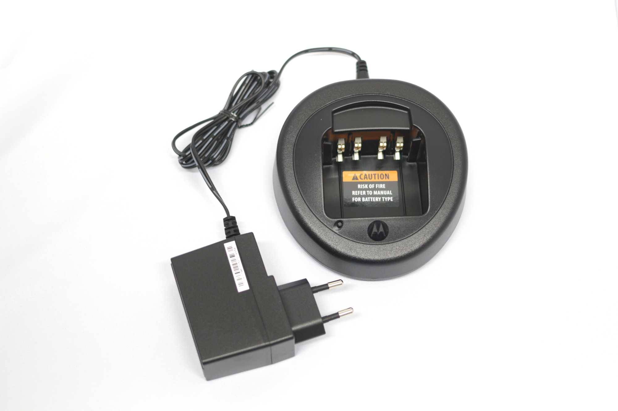 Motorola Einzellader mit Euro Stecker NNTN8273A