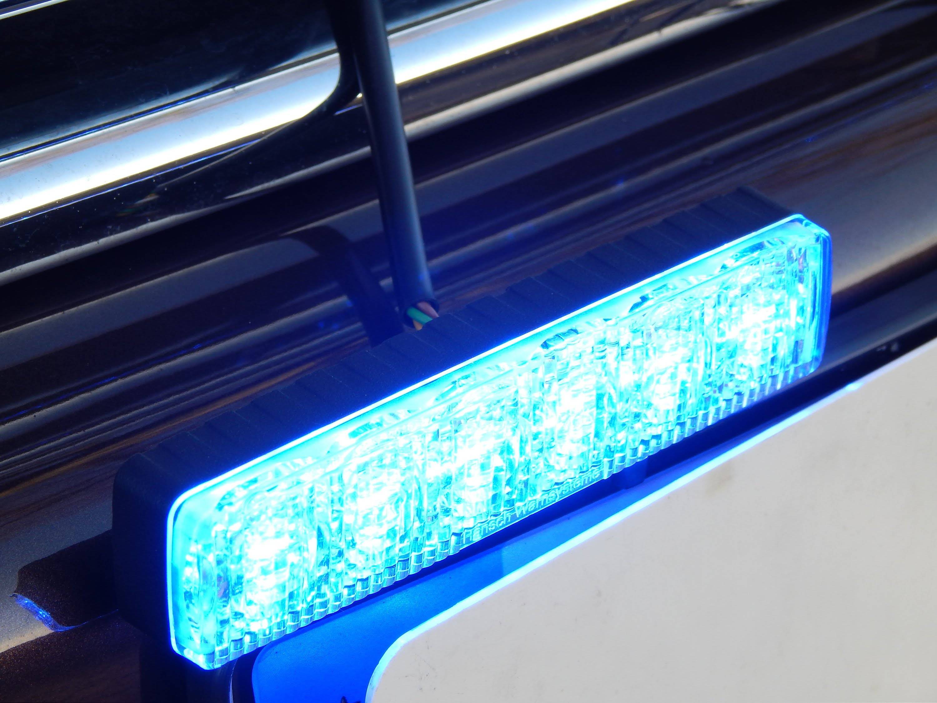 Sputnik SL LED Warnanlage, LED Front- und Heckblitzer Farbe: blau, Montage: Mercedes Vito (W447 ab BJ. 2014)