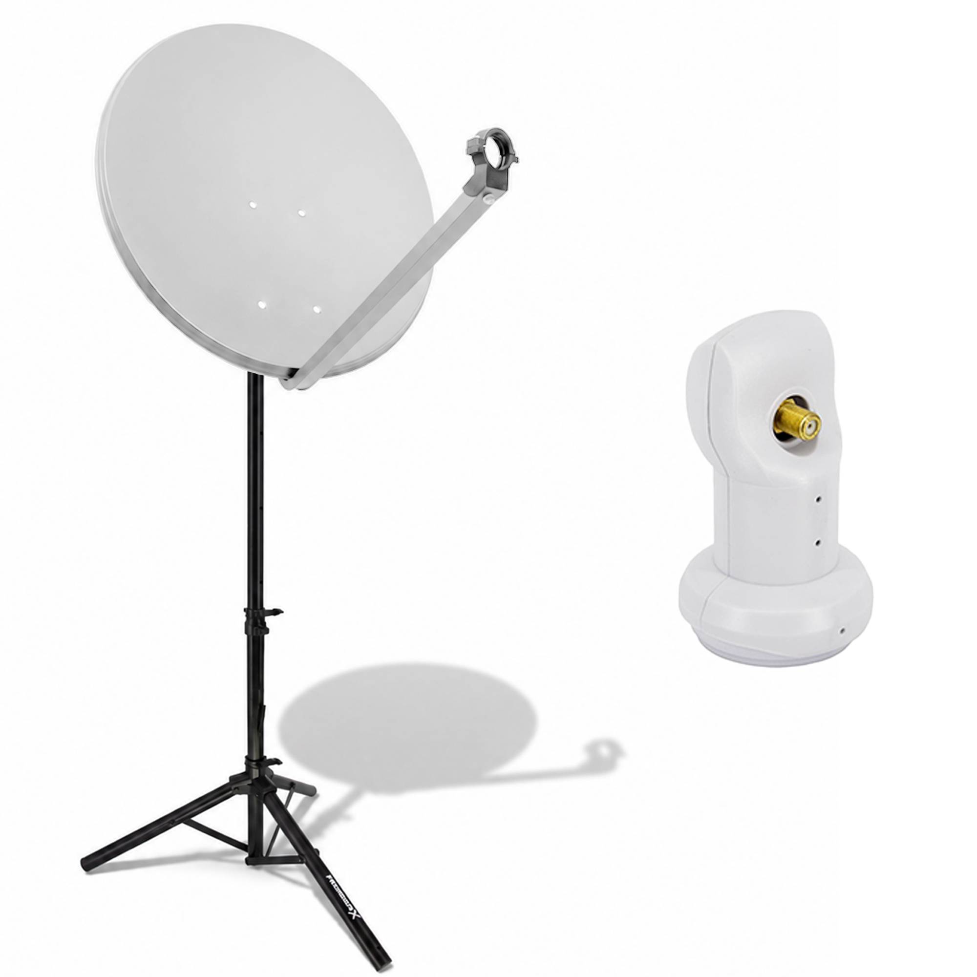 Weiße Satellitenschüssel auf einem schwarzen Stativständer neben einem weißen Koaxialkabelstecker oder LNB-Gerät auf neutralem Hintergrund.