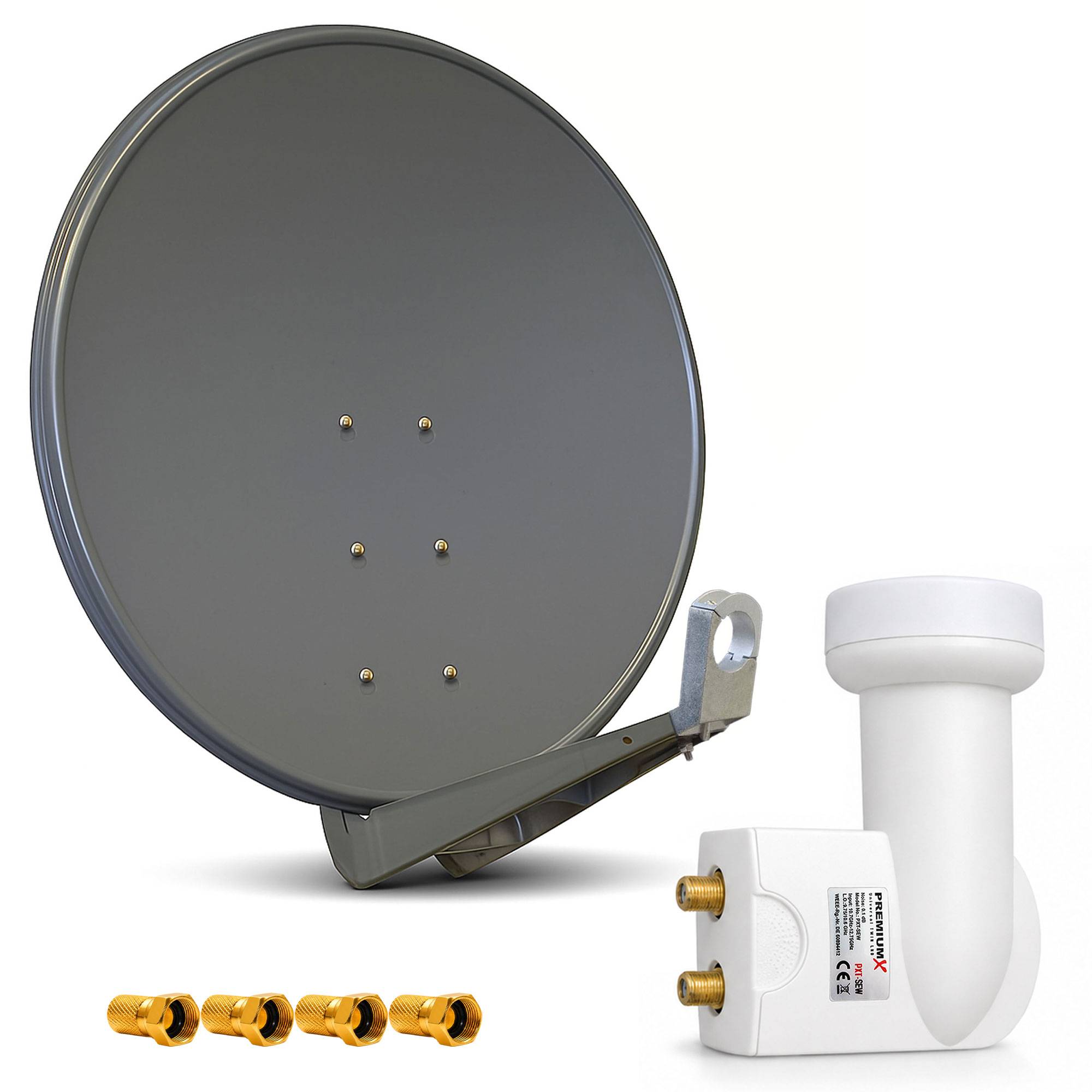 Satellitenschüssel mit Montagearm und weißem LNB-Empfänger, plus vier goldene Koaxialstecker auf weißem Hintergrund.