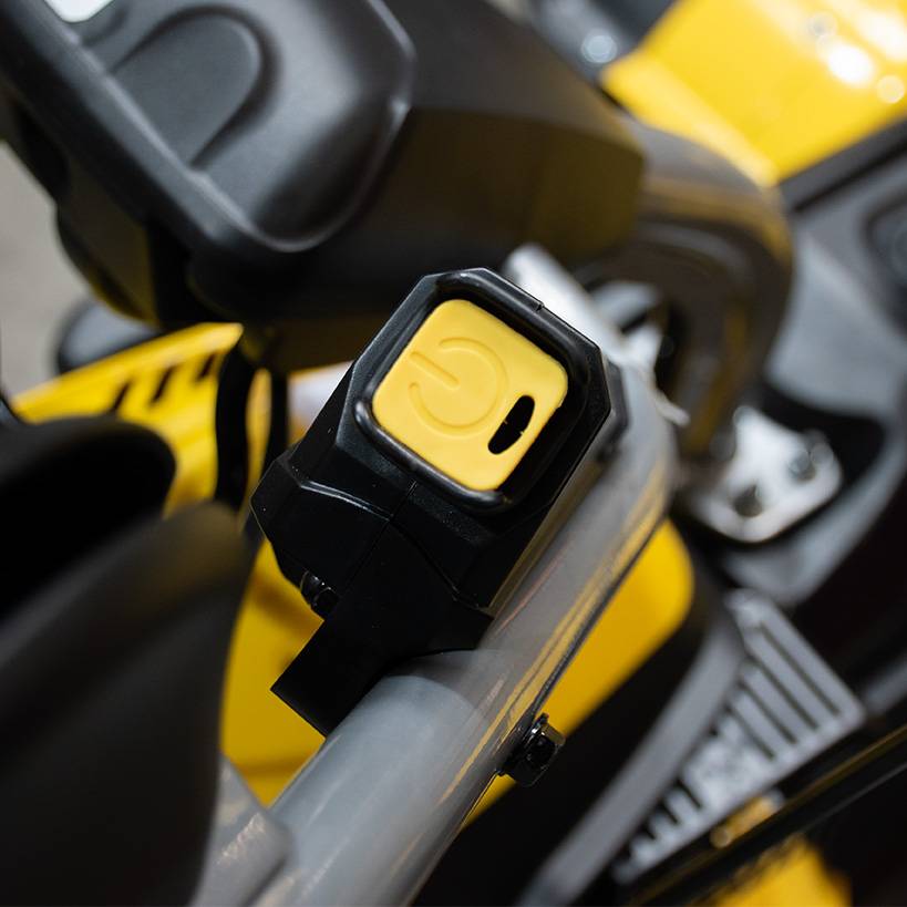 BAMATO Kehrmaschine KEM-1000 mit Sammelbehälter / Schneeschild / E-Start