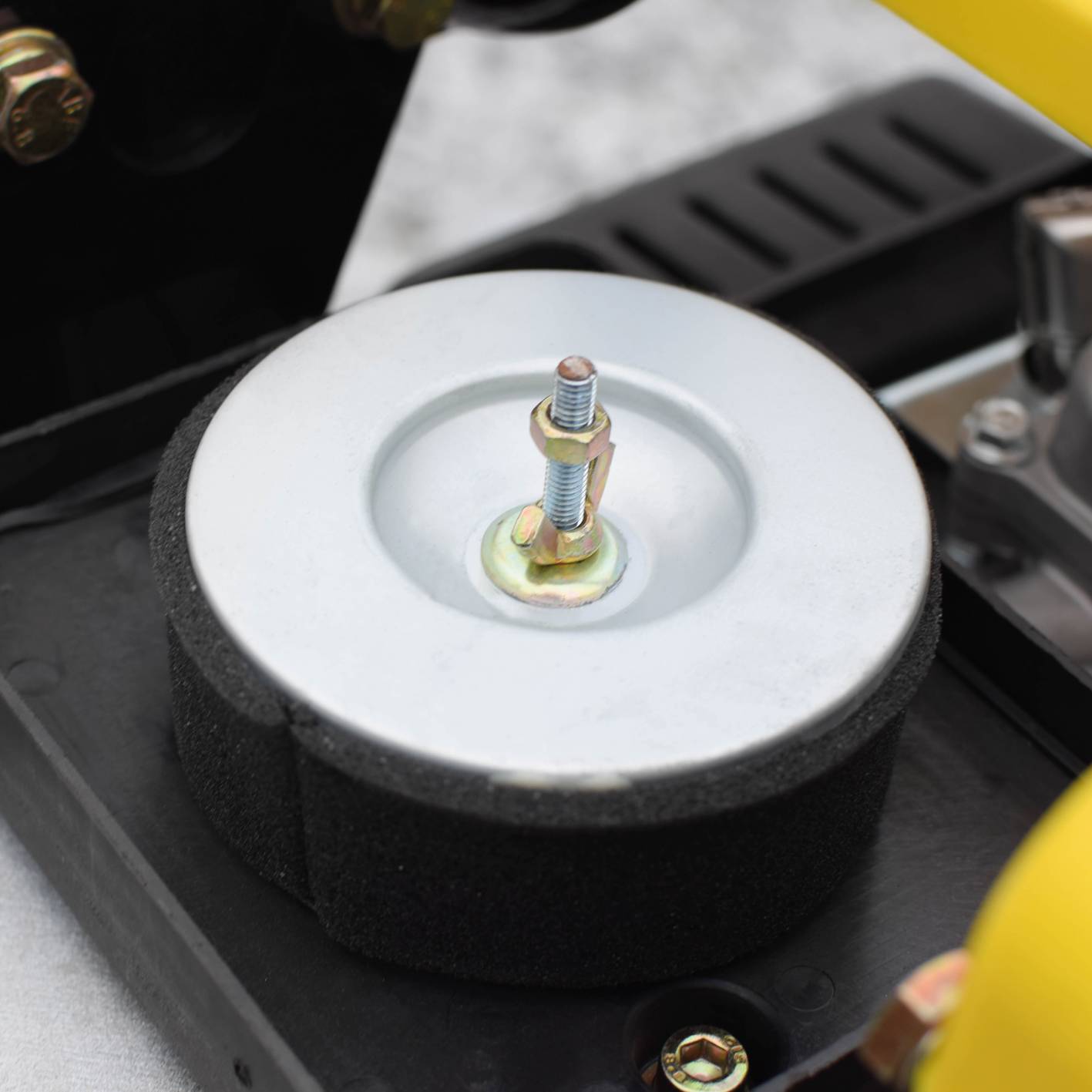BAMATO Vibrationsstampfer V-90G mit Fahrwerk