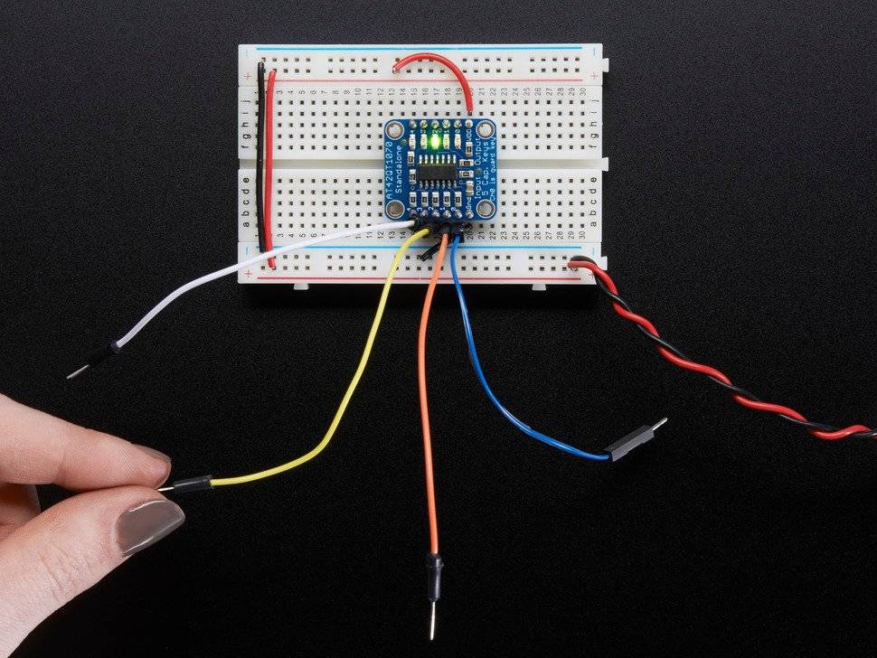 Adafruit Standalone 5-Pad Capacitive Touch Sensor Breakout AT42QT1070