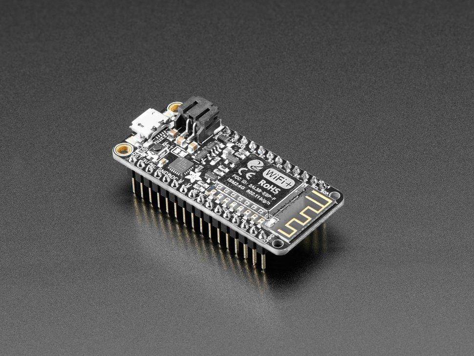 Adafruit Feather HUZZAH mit ESP8266, montiert