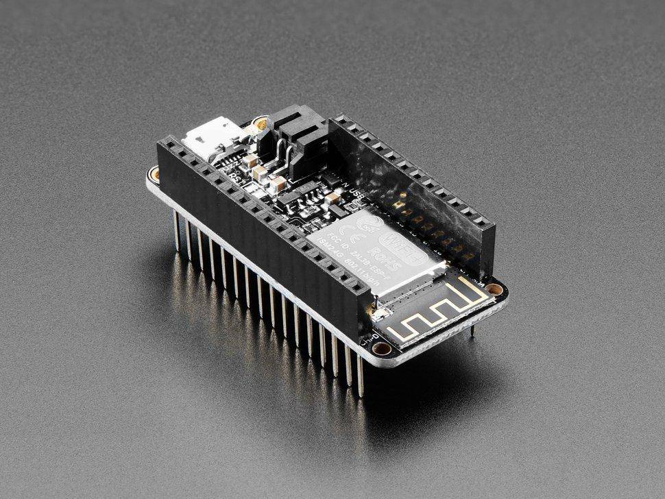 Adafruit Feather HUZZAH mit ESP8266 WiFi, montiert