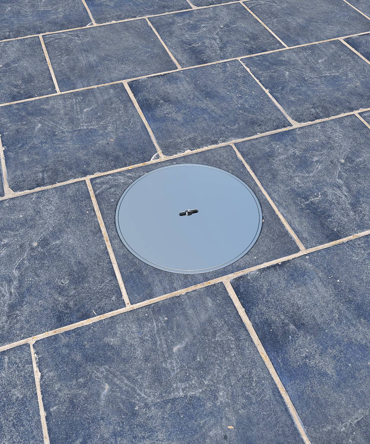 CEE- Bodentank 7022A; 2x Schuko, 1x CEE 5/16A 400V, 1x CEE 5/32A 400V,