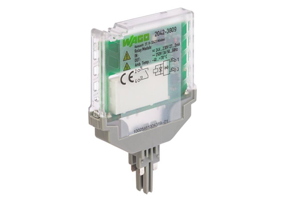 Ein transparentes Relaismodul mit grünen und weißen Beschriftungen, das elektrische Spezifikationen, Warnhinweise und Konformitätssymbole zeigt und für die Montage konzipiert ist.