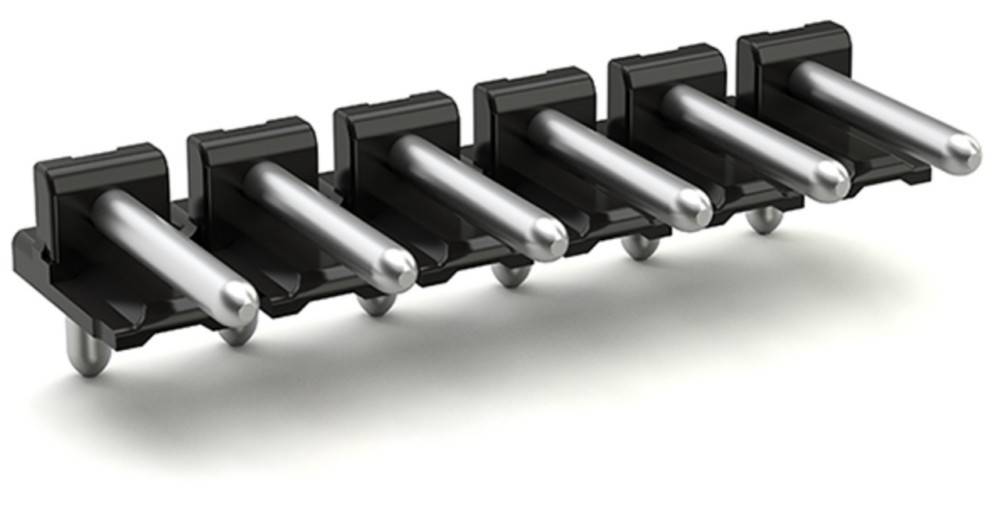 Nahaufnahme eines schwarzen Plastikkonnektor mit mehreren silbernen Metallstiften, die in einer Reihe angeordnet sind und für elektronische Schaltungsverbindungen verwendet werden.