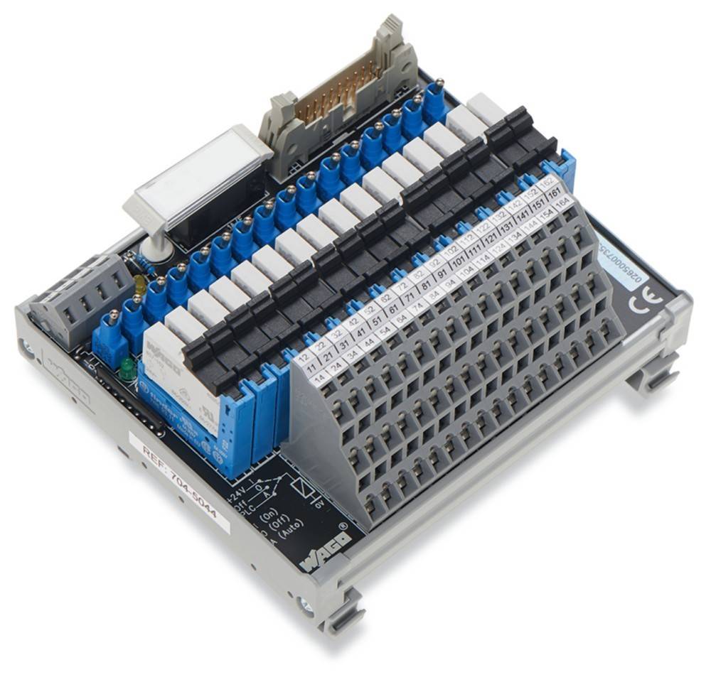 WAGO 750-1505 Schnittstellenmodul mit mehreren nummerierten Anschlüssen, Teil eines Automatisierungssystems für komplexe elektrische Verbindungen.
