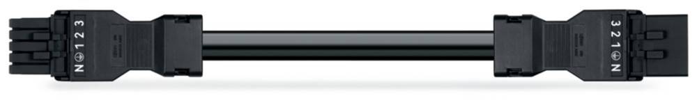 Ein schwarzes Stahlrohr mit glänzender Oberfläche wird vor einem weißen Hintergrund gezeigt.