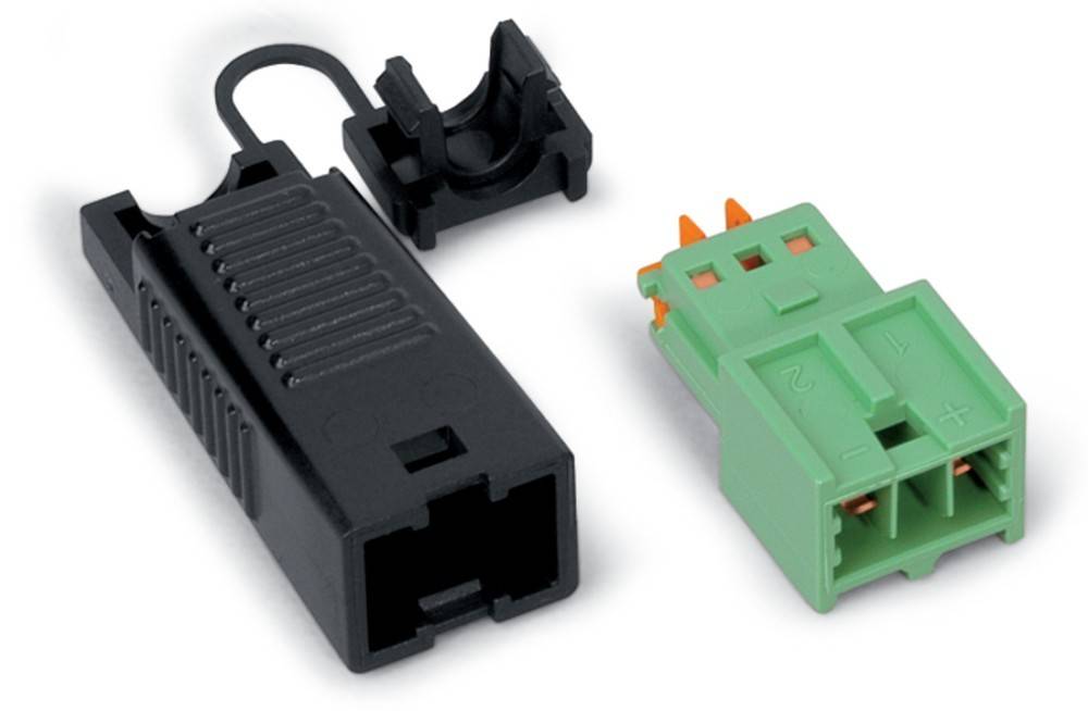 Ein schwarzer rechteckiger elektrischer Steckverbinder und ein grüner Anschlussblock mit zwei orangefarbenen Clips, beide mit Verriegelungsmechanismen.