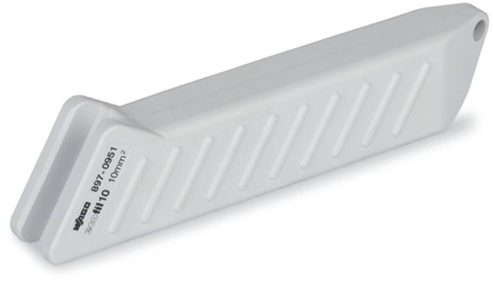 Eine weiße Kabelrinne mit vertikalen Schlitzen an der Seite, gekennzeichnet mit '10 mm²'.