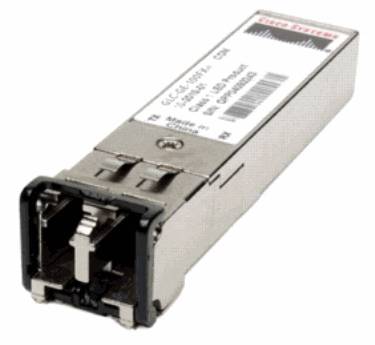 Metall-SFP-Transceiver-Modul mit RJ-45-ähnlichem Frontanschluss, dargestellt auf weißem Hintergrund.