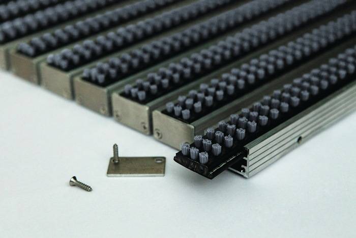 Aluprofilmatte grau Bürsten L585xB985mm