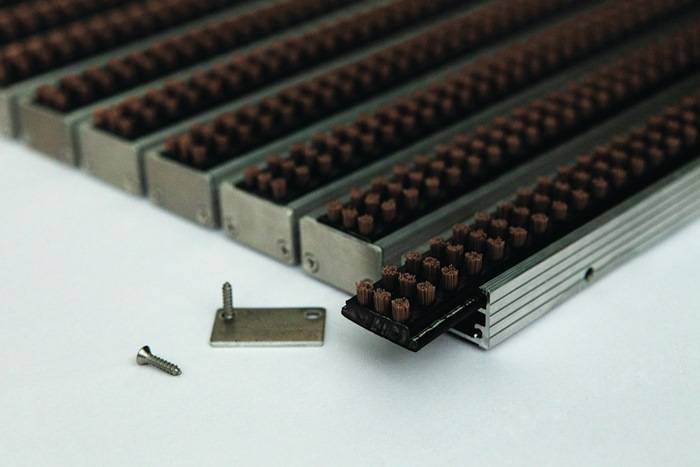 Aluprofilmatte braun Bürsten L785xB985mm