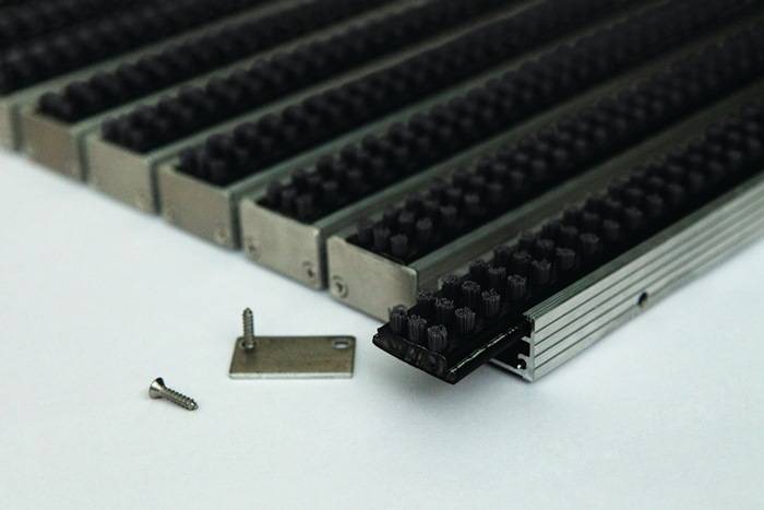 Aluprofilmatte braun Bürsten L785xB1185mm