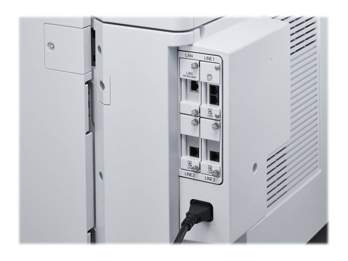 Rückansicht eines Desktop-Computer-Towers mit LAN- und LINE1/LINE2/LINE3-Anschlüssen und einem Kabel, das in die untere Buchse eingesteckt ist.