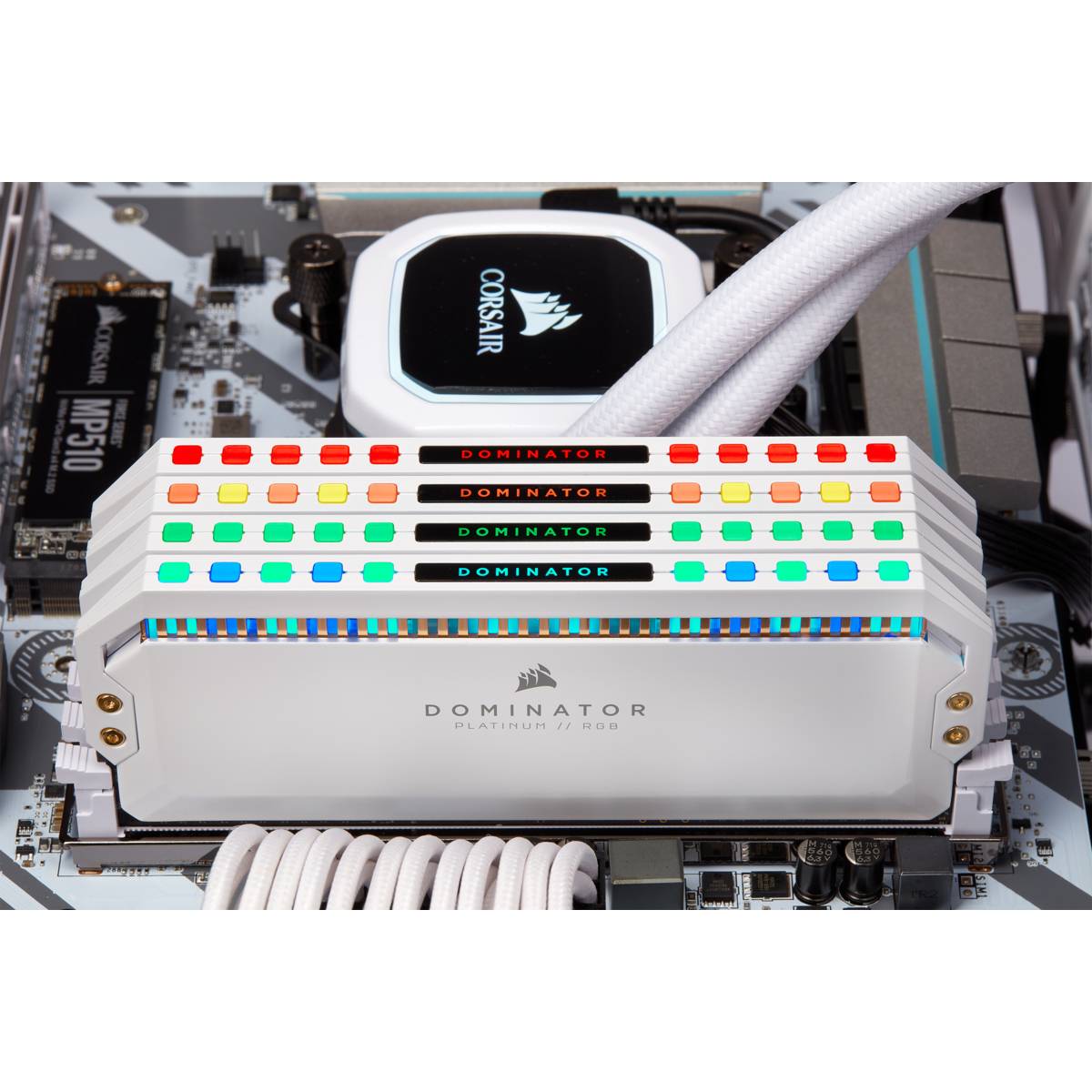 CORSAIR Dominator Platinum RGB - DDR4 - kit - 16 GB: 2 x 8 GB