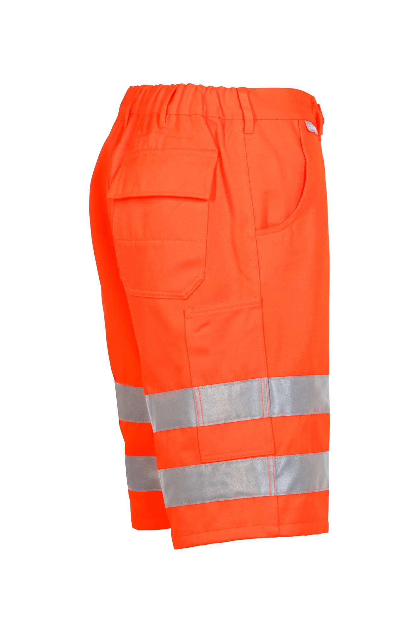 Leuchtend orangefarbene Arbeitsshorts mit hoher Sichtbarkeit, reflektierenden silbernen Streifen und mehreren Taschen auf weißem Hintergrund.
