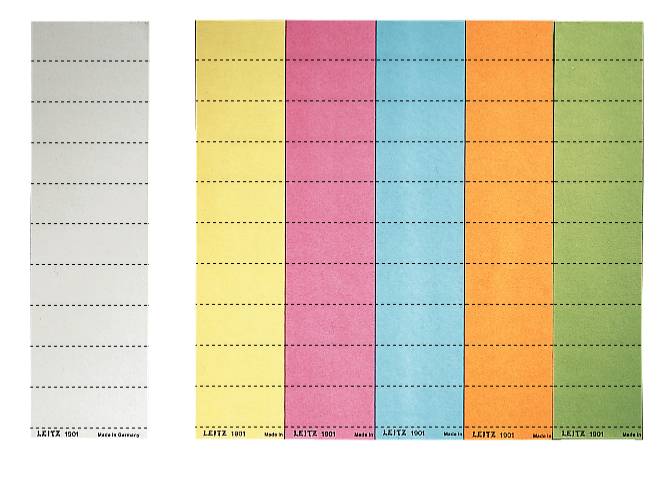 Bild von fünf bunten linierten Notizbuch-Schreibwaren oder Blättern in verschiedenen Farben, nebeneinander auf weißem Hintergrund angezeigt.